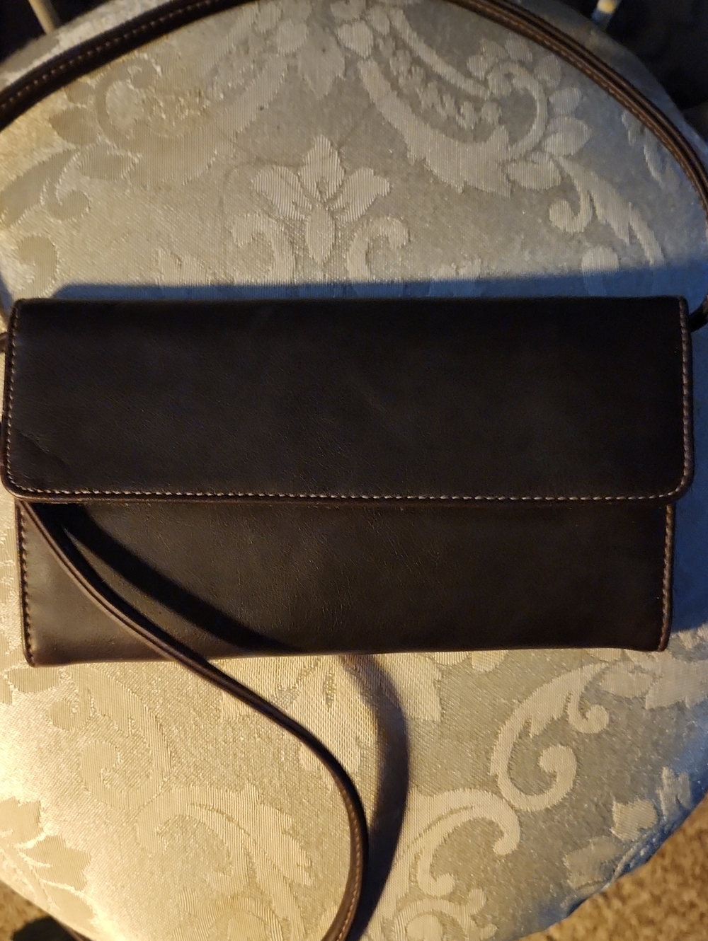 Strada Classic Brown Leather Crossbody Clutch - Versatile Everyday Bag